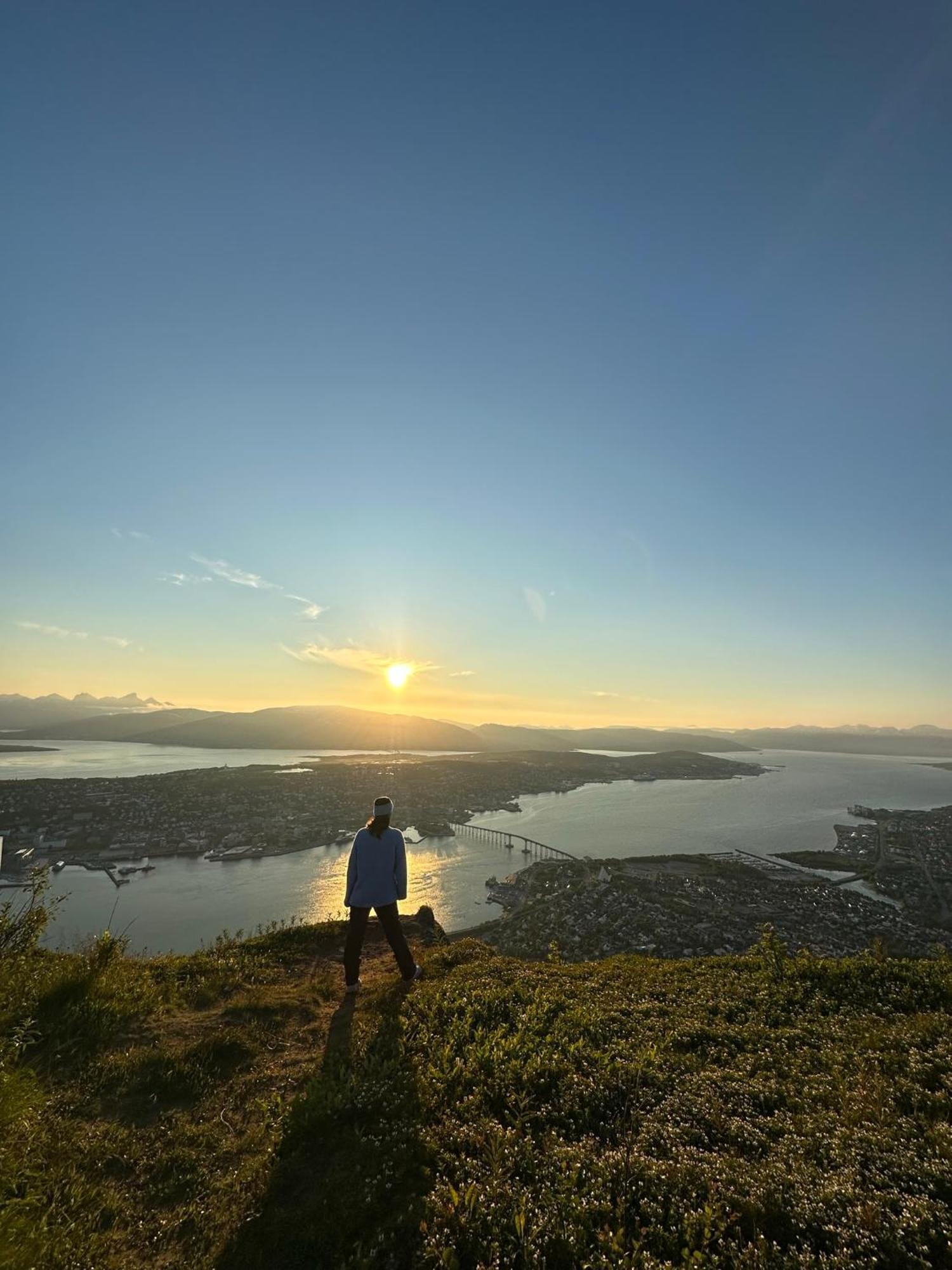 Koselig Byleilighet Sor I Sentrum Av Tromso. Exterior photo
