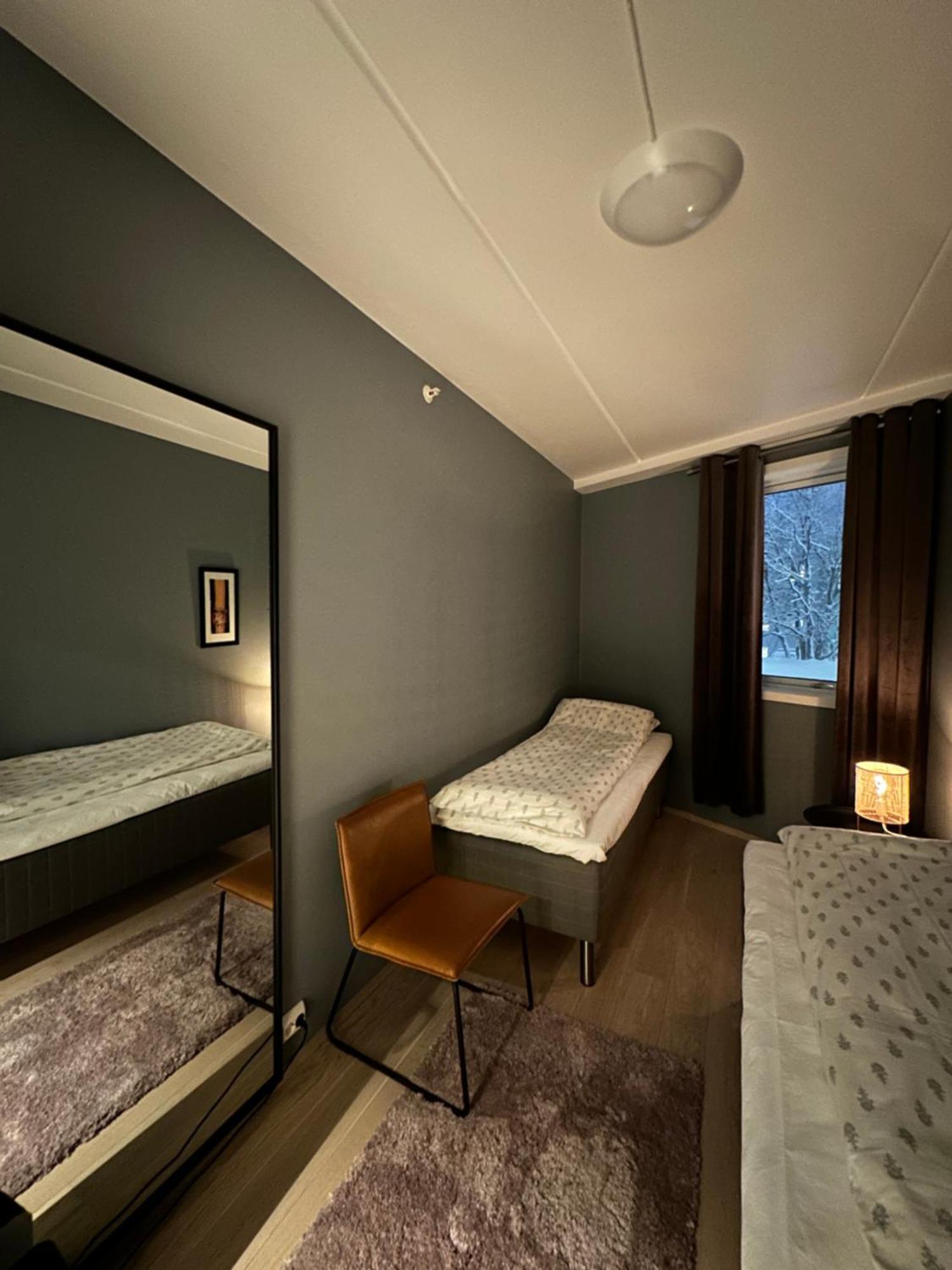 Koselig Byleilighet Sor I Sentrum Av Tromso. Exterior photo